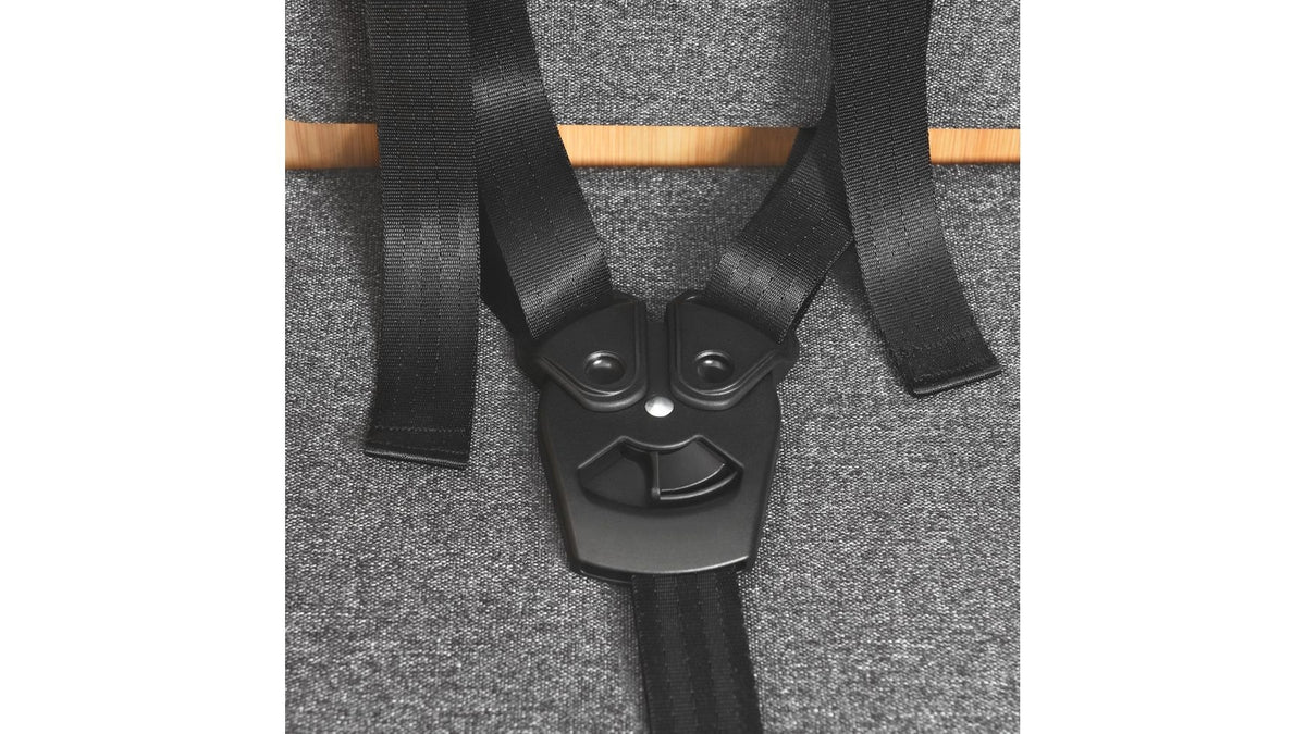 {0B1AF4D1-4B46-4E11-9132-CE15587C7309}