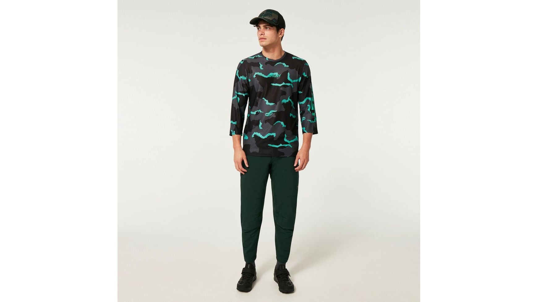 {BBA7BF8F-7594-4940-A28D-9C1A91751A6B}