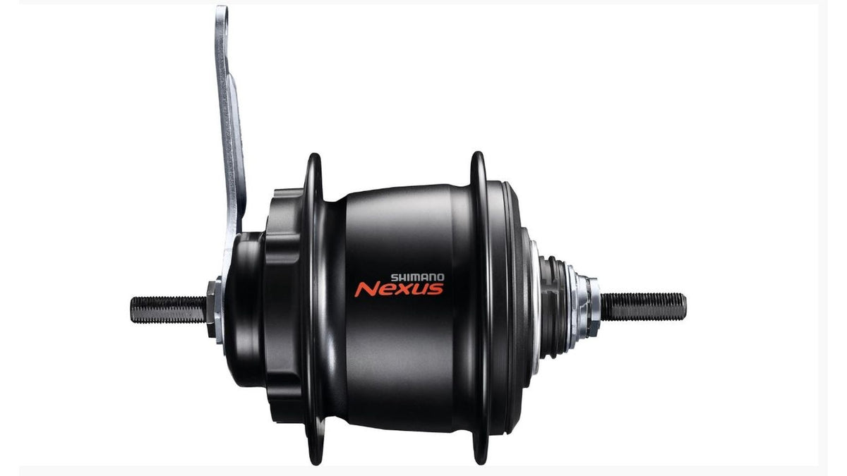 Eine schwarze SHIMANO NEXUS SG-C60018 Getriebenabe mit silbernem Hebel und sichtbaren Seitenbolzen, dargestellt auf weißem Hintergrund.