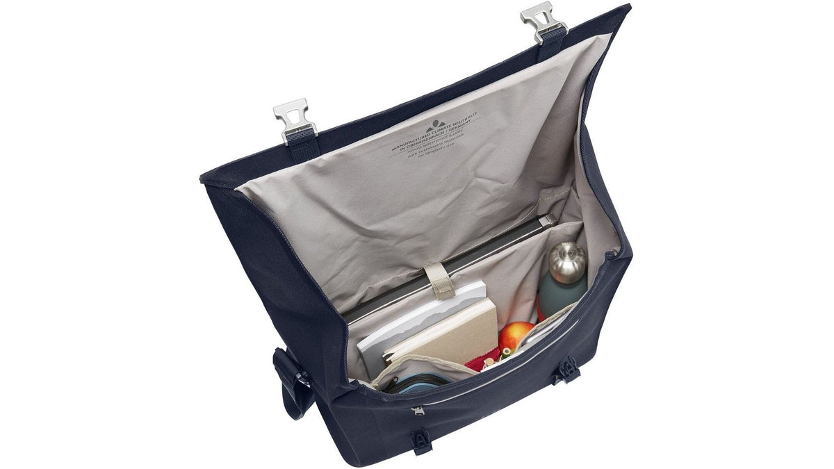{96BB76A9-A975-467D-A656-1737AD4117EE}
